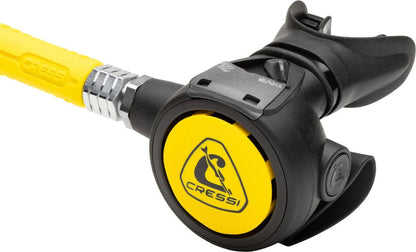 Conjunto de reguladores de buceo Cressi MC11 + Zen Oro + Zen Octopus