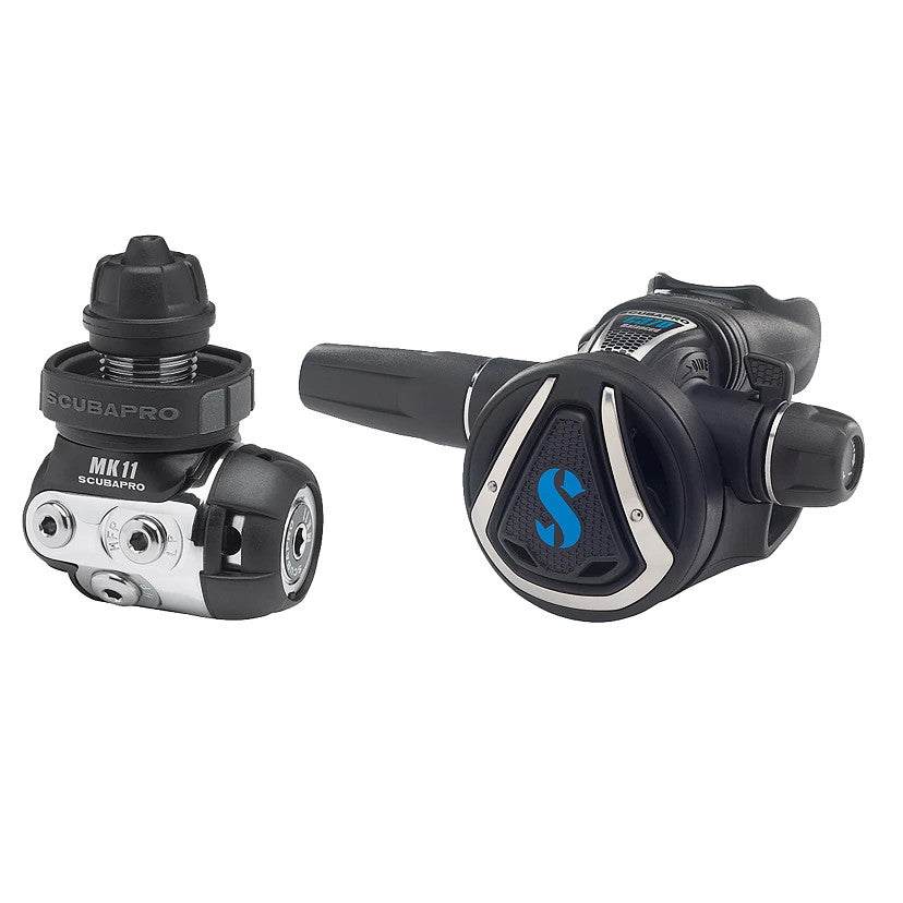 Erogatore Subacqueo Scubapro MK11/C370 con corpo compatto in ottone cromato e valvola bilanciata per immersioni avanzate